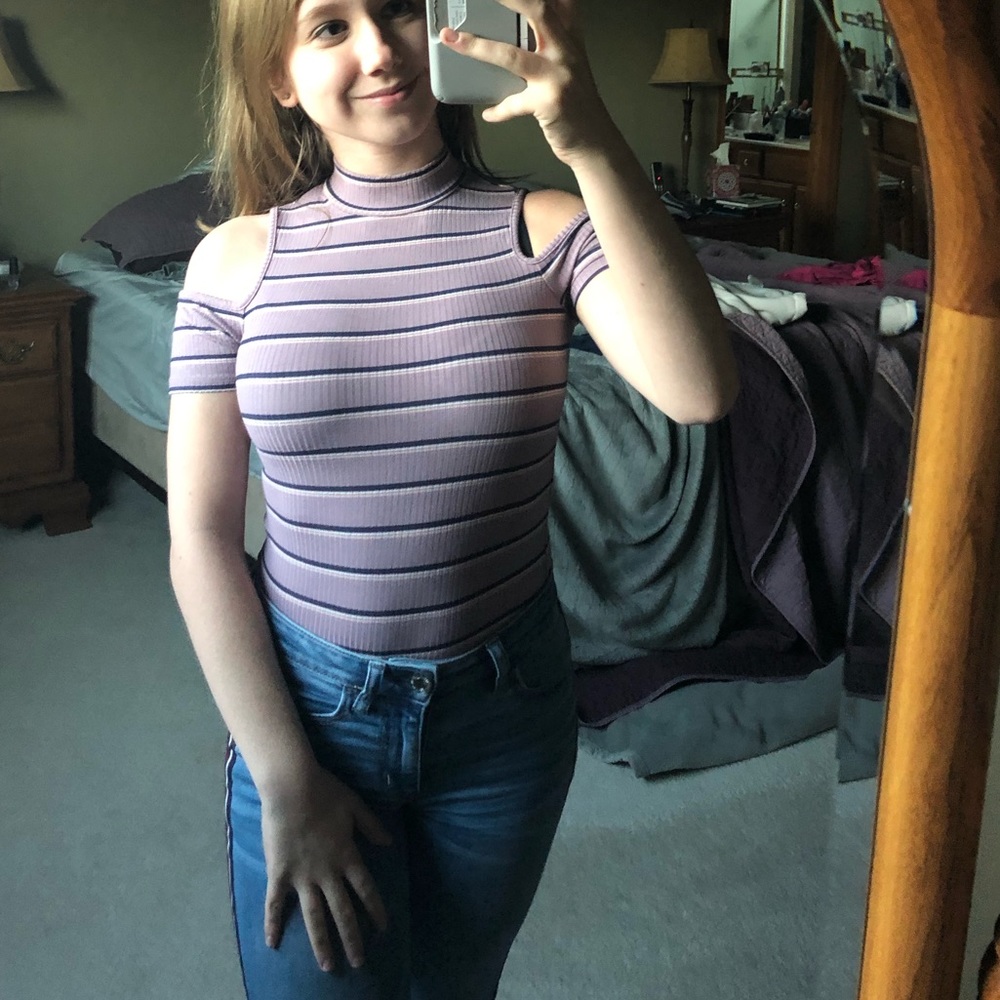 NWT Aero Cold Shoulder Mock Neck Shirt